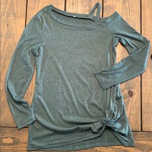 Cold shoulder top